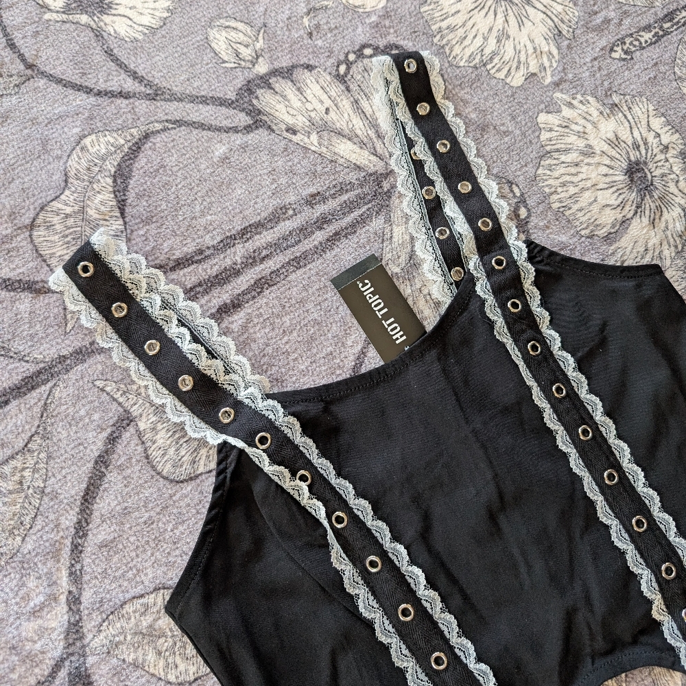 Lacey Top - Picture 2 of 5